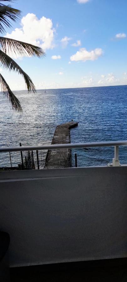 Appartement Studio pieds dans l'eau à Le Gosier  Extérieur photo